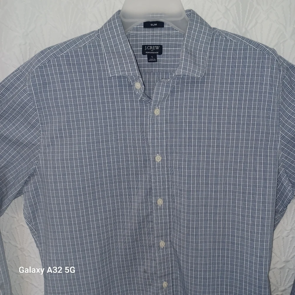 J. Crew Men's Size L  Gray Patterned Button Down Shirt